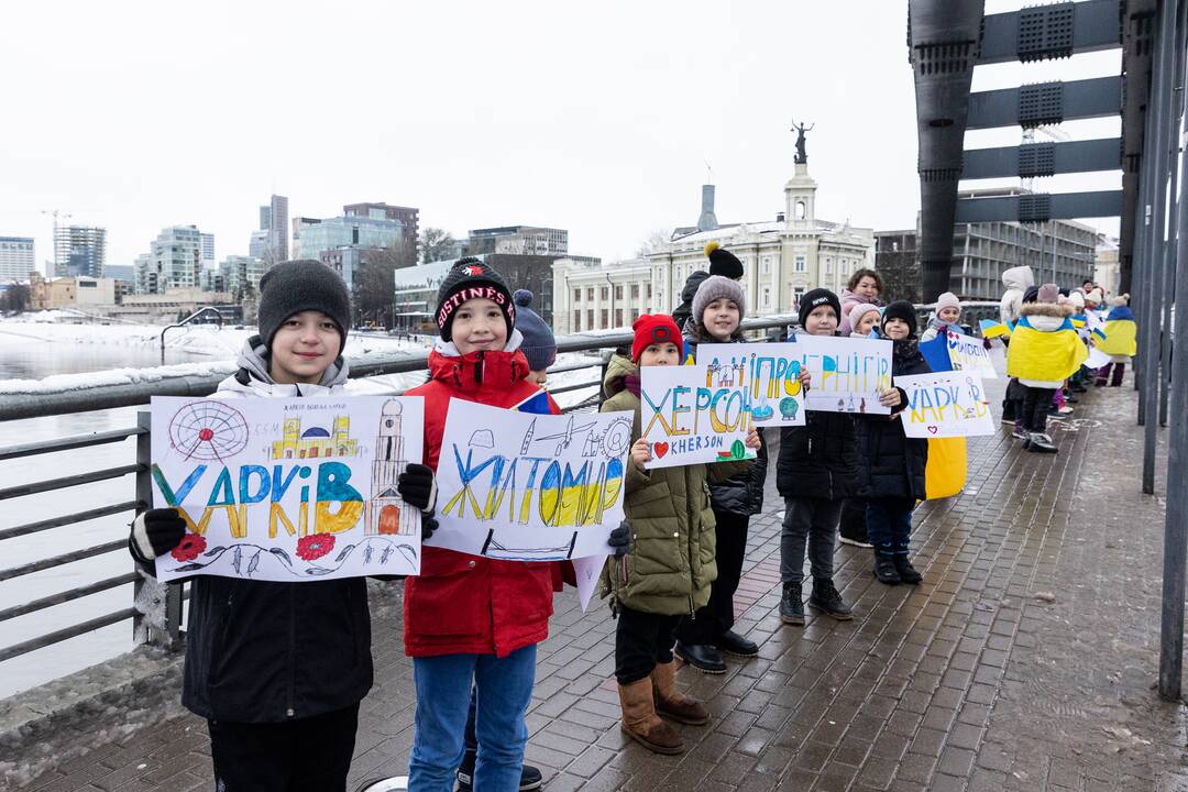 Ukrainos vienybės dienos minėjimas ant Mindaugo tilto