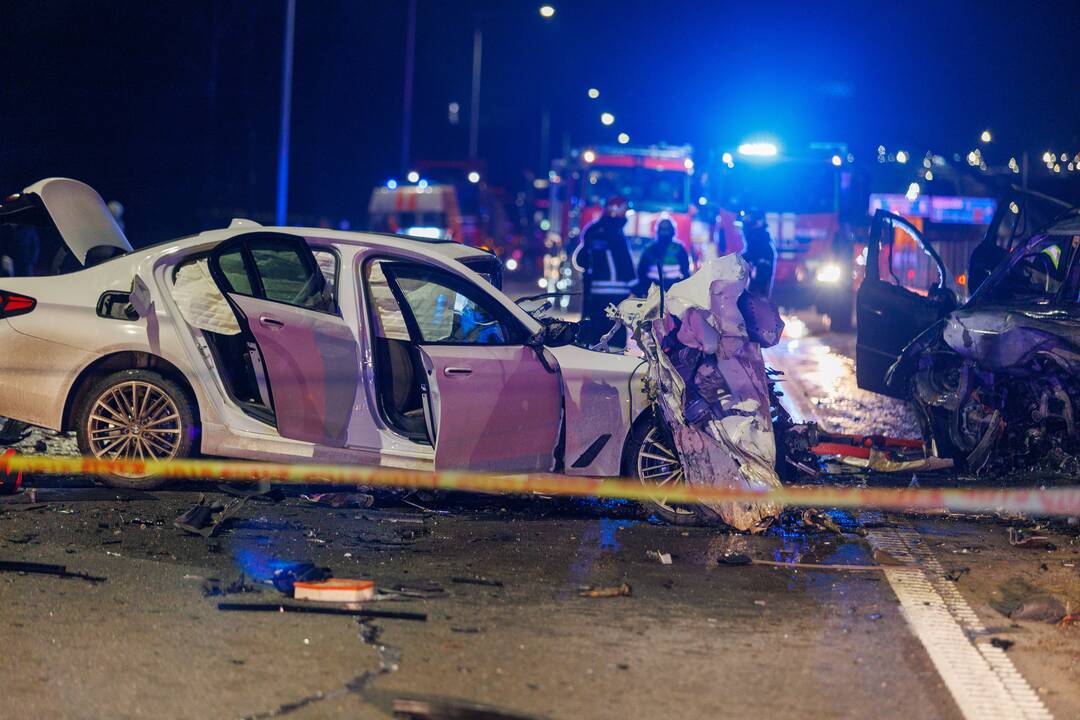 Kaune – kraupi avarija: žuvo du žmonės