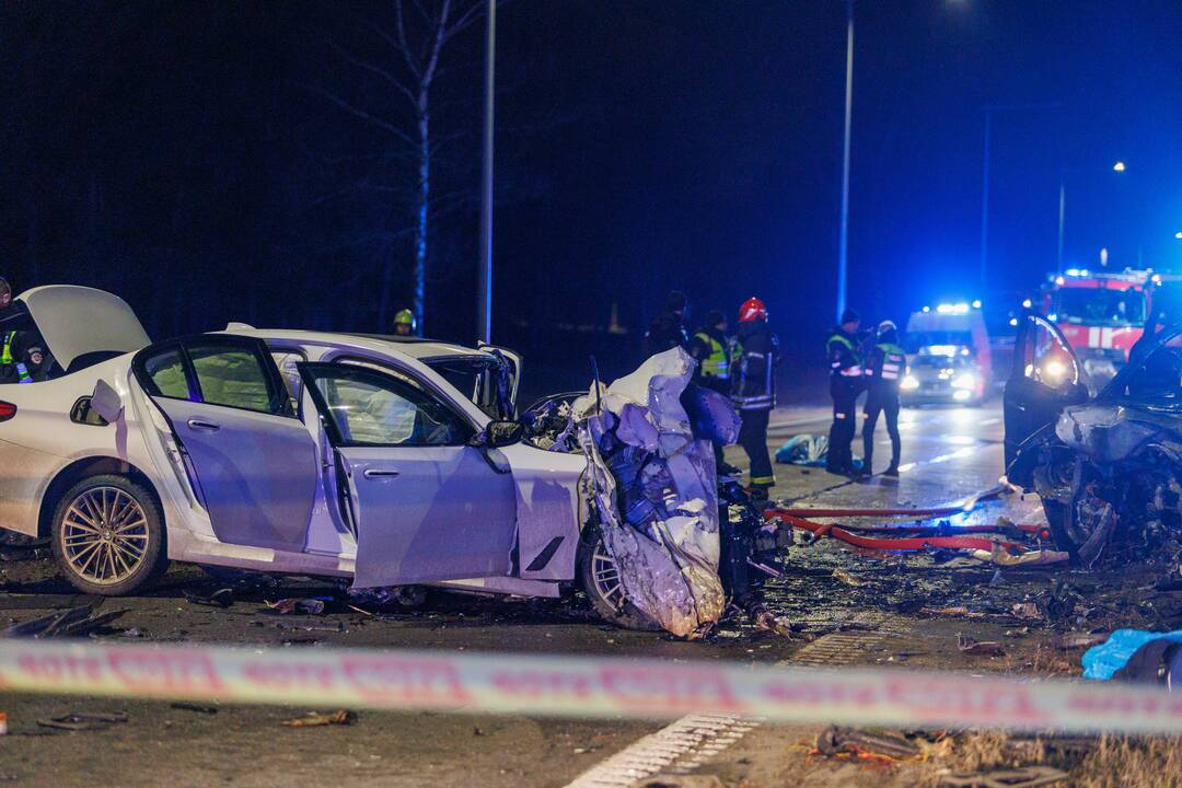 Kaune – kraupi avarija: žuvo du žmonės