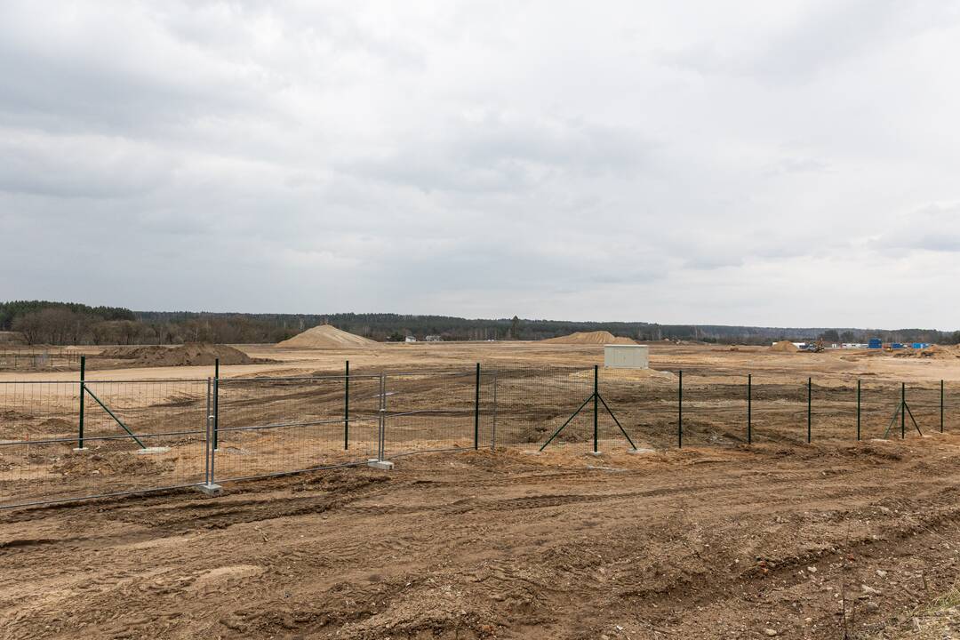 Krašto apsaugos ministerija pristatė Lietuvoje vystomus karinės infrastruktūros objektus