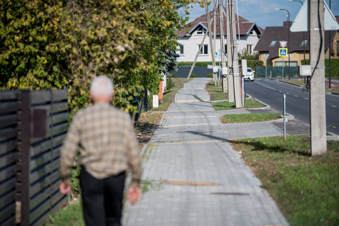 Pakloti nauji paviršinių nuotekų tinklai Aleksote, Akacijų gatvėje.