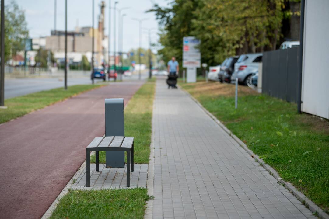 Pakloti nauji paviršinių nuotekų tinklai Aleksote, Akacijų gatvėje.