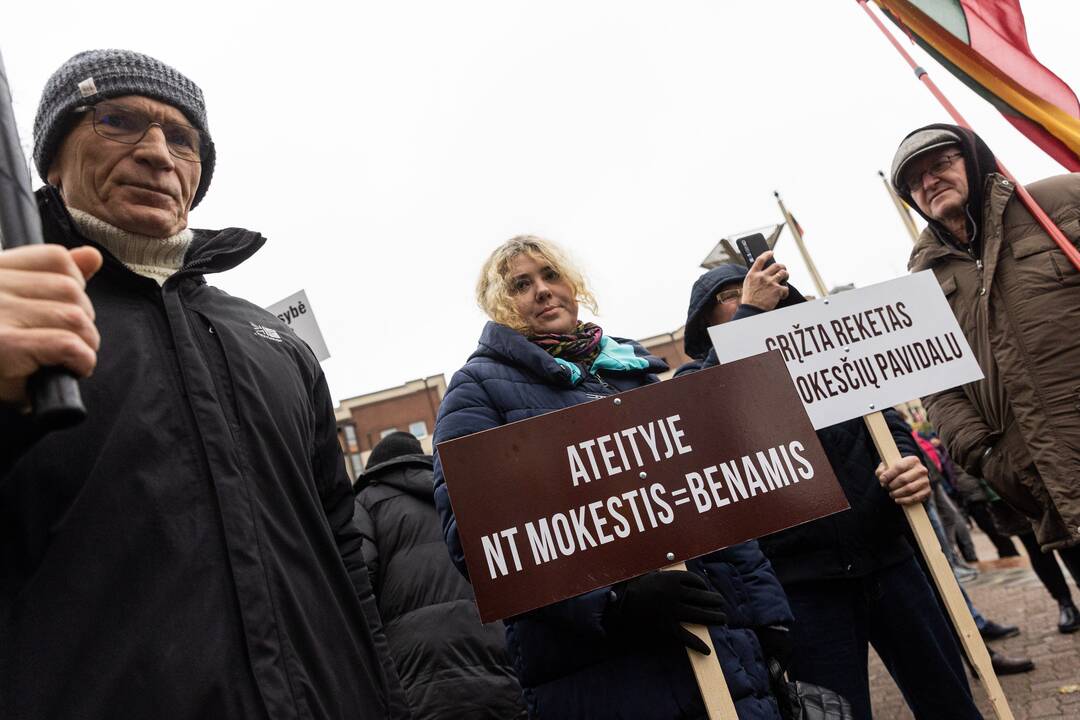 Prie Seimo – mitingas dėl NT mokesčio