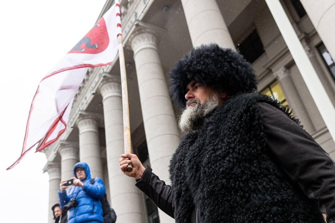Prie Seimo – mitingas dėl NT mokesčio