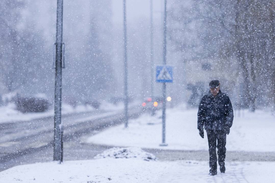 Vilniuje – didelis snygis: dangus maišėsi su žeme