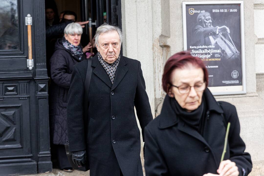 Atsisveikinimas su režisieriumi R. Tuminu