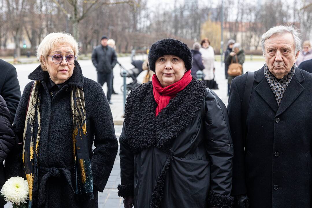 Atsisveikinimas su režisieriumi R. Tuminu