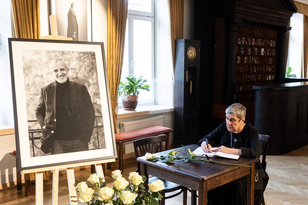Atsisveikinimas su režisieriumi R. Tuminu