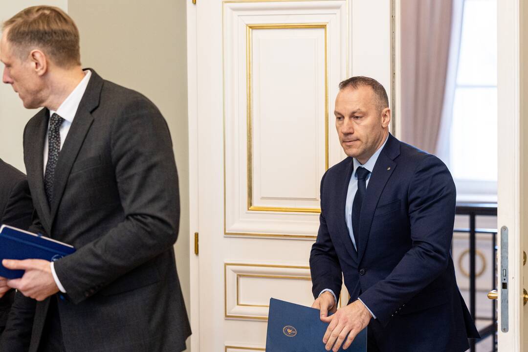 Prezidentas susitiko su L. Pernavu ir N. Grunskiene