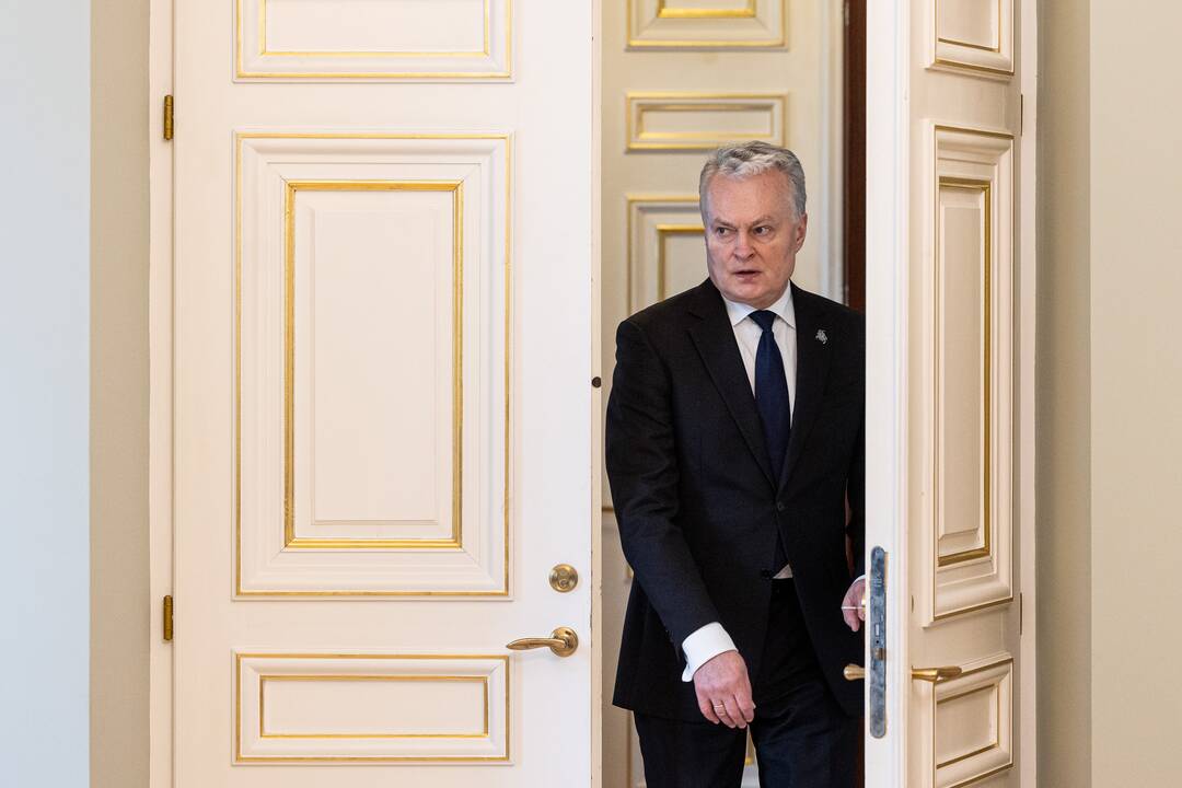 Prezidentas susitiko su L. Pernavu ir N. Grunskiene