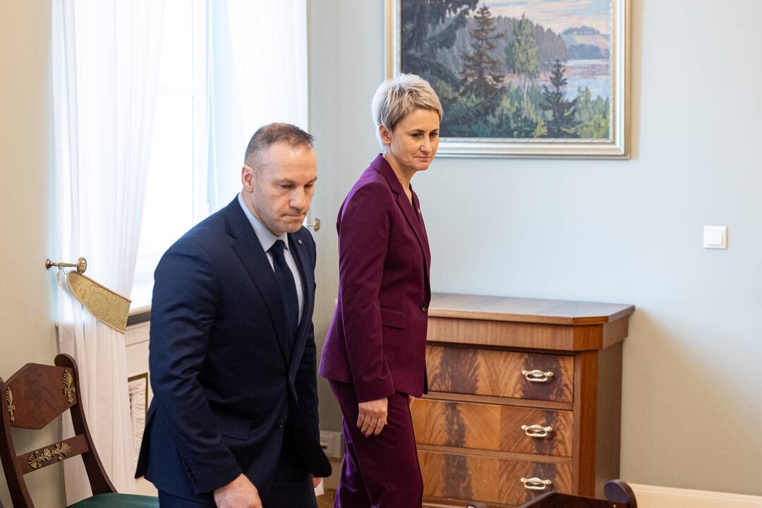 Prezidentas susitiko su L. Pernavu ir N. Grunskiene