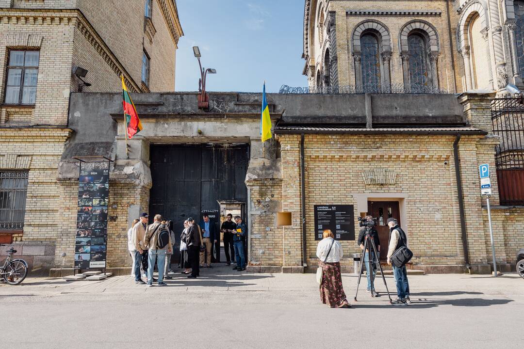 Simboliškai „išlaisvinti“ 35 Baltarusijoje kalintys žurnalistai 