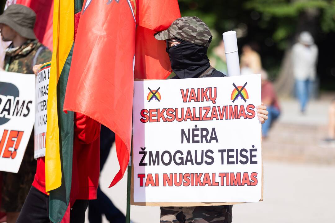 Vykstant LGBTQ+ eitynėms, sostinėje planuojami trys protestai