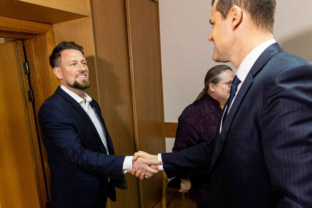 Susitiko socialdemokratų partijos ir „Nemuno aušros“ atstovai