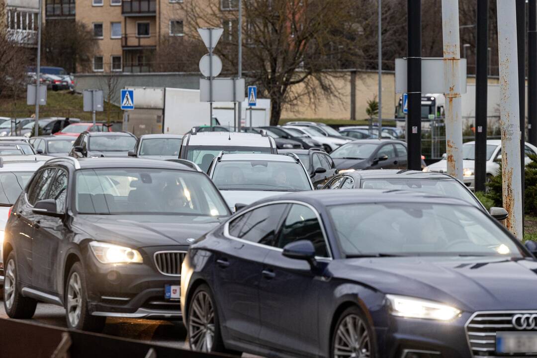 Prieššventinės automobilių spūstys Vilniuje