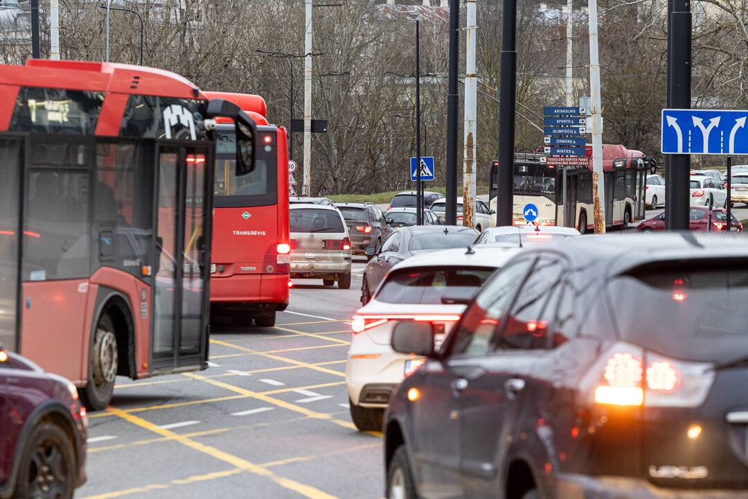 Prieššventinės automobilių spūstys Vilniuje