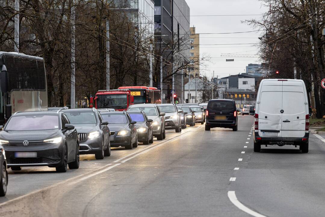 Prieššventinės automobilių spūstys Vilniuje