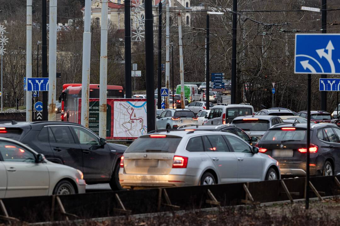 Prieššventinės automobilių spūstys Vilniuje