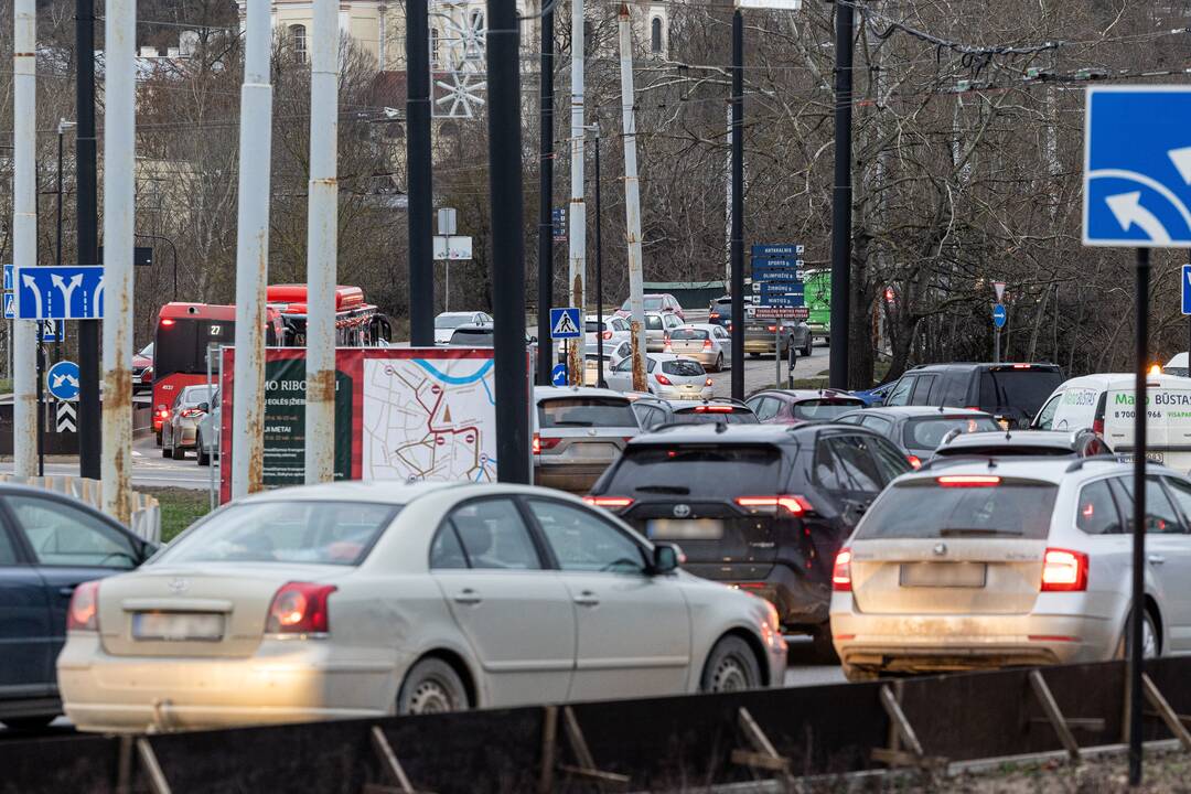 Prieššventinės automobilių spūstys Vilniuje