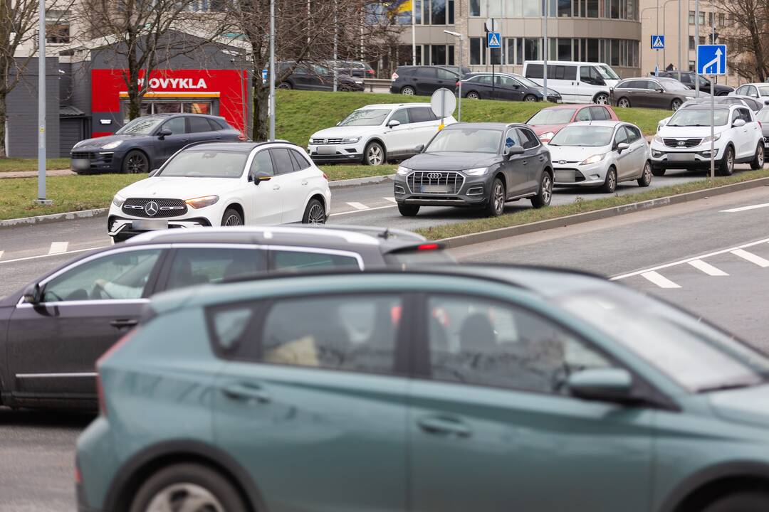 Prieššventinės automobilių spūstys Vilniuje