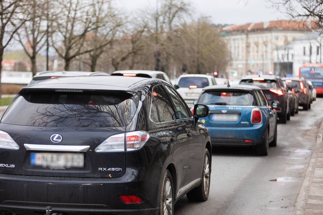 Prieššventinės automobilių spūstys Vilniuje