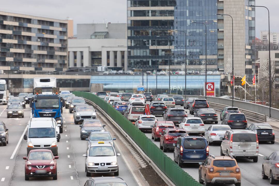 Prieššventinės automobilių spūstys Vilniuje