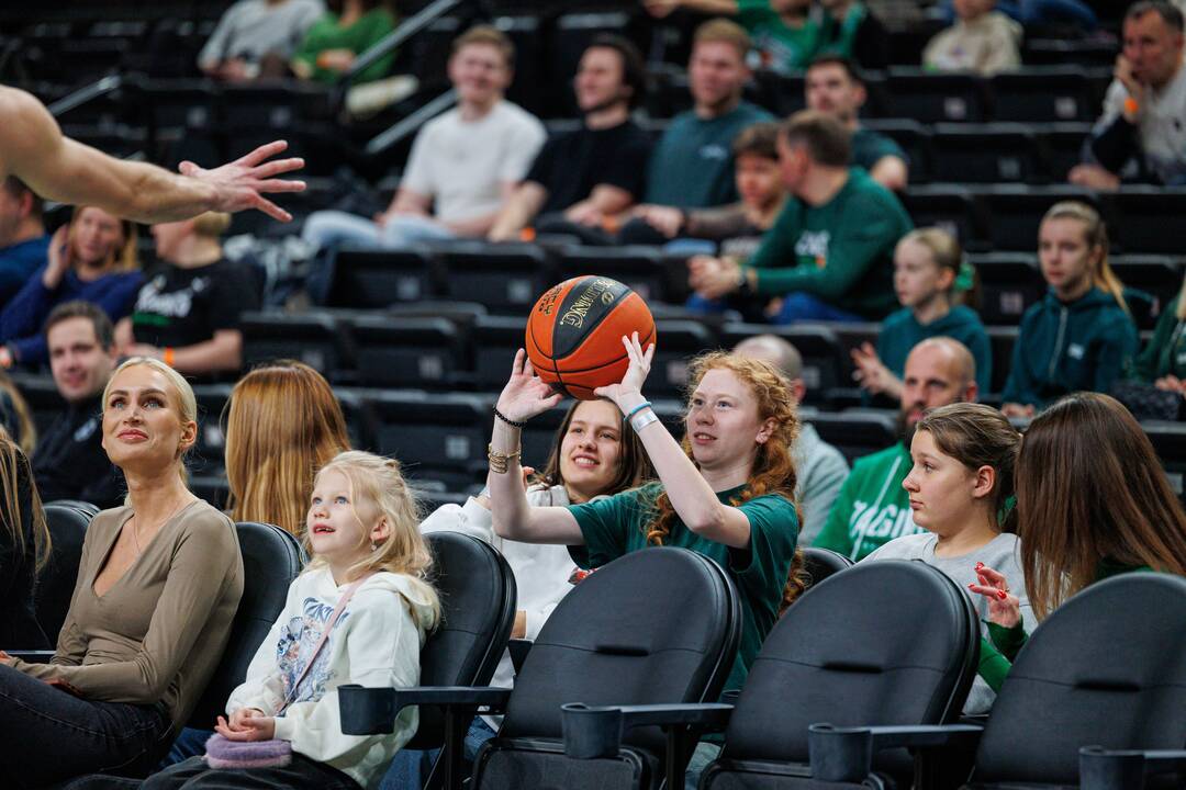 LKL rungtynėse Kaune susitiko Kauno „Žalgiris“ ir Kėdainių „Nevėžis“