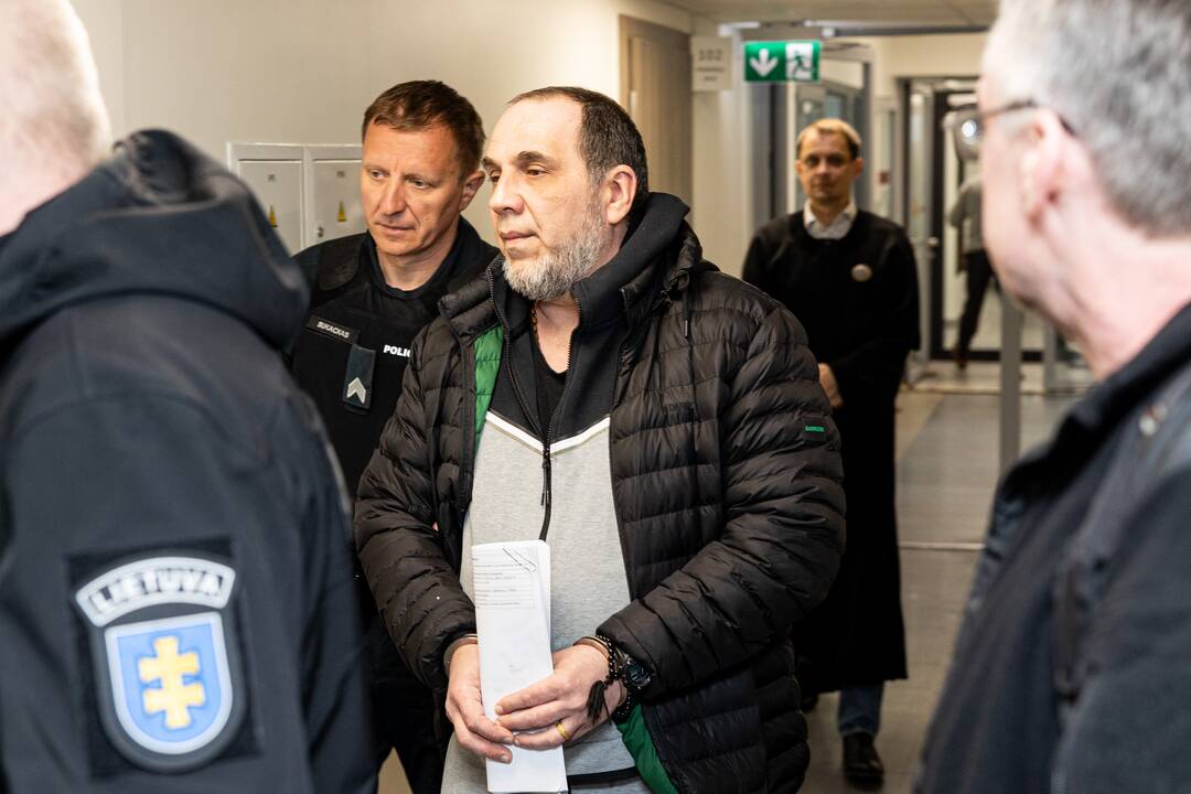 Kartvelas kaltinamas brangių knygų vagyste iš VU
