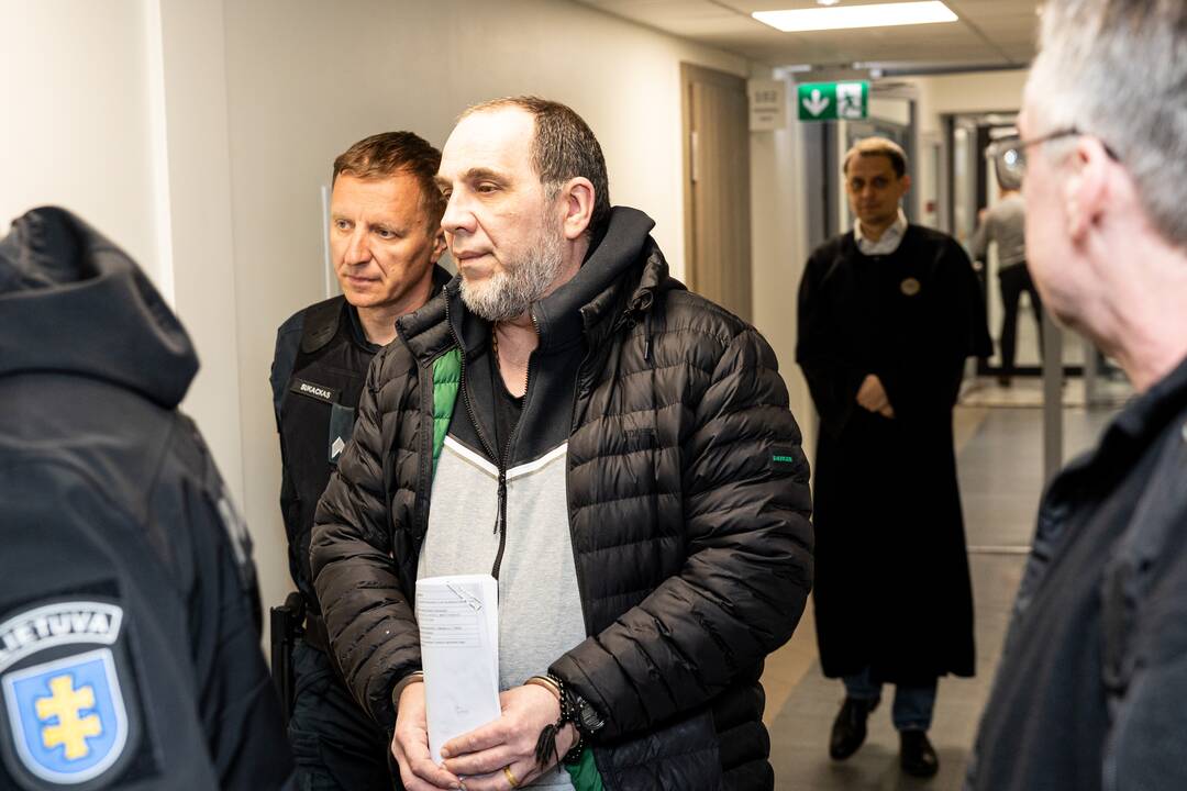 Kartvelas kaltinamas brangių knygų vagyste iš VU