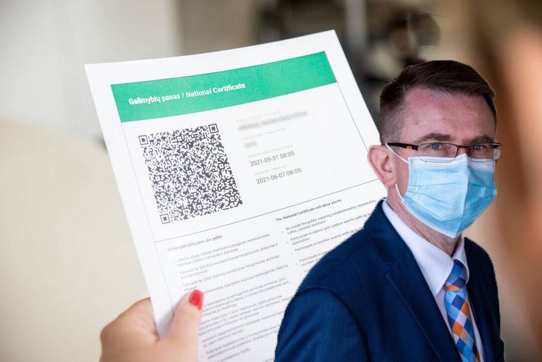 Ministras: kintant situacijai, reikės pergalvoti galimybių paso naudojimą