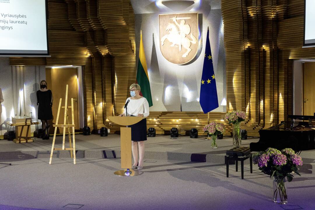 Dvylikai kūrėjų įteiktos Vyriausybės kultūros ir meno premijos