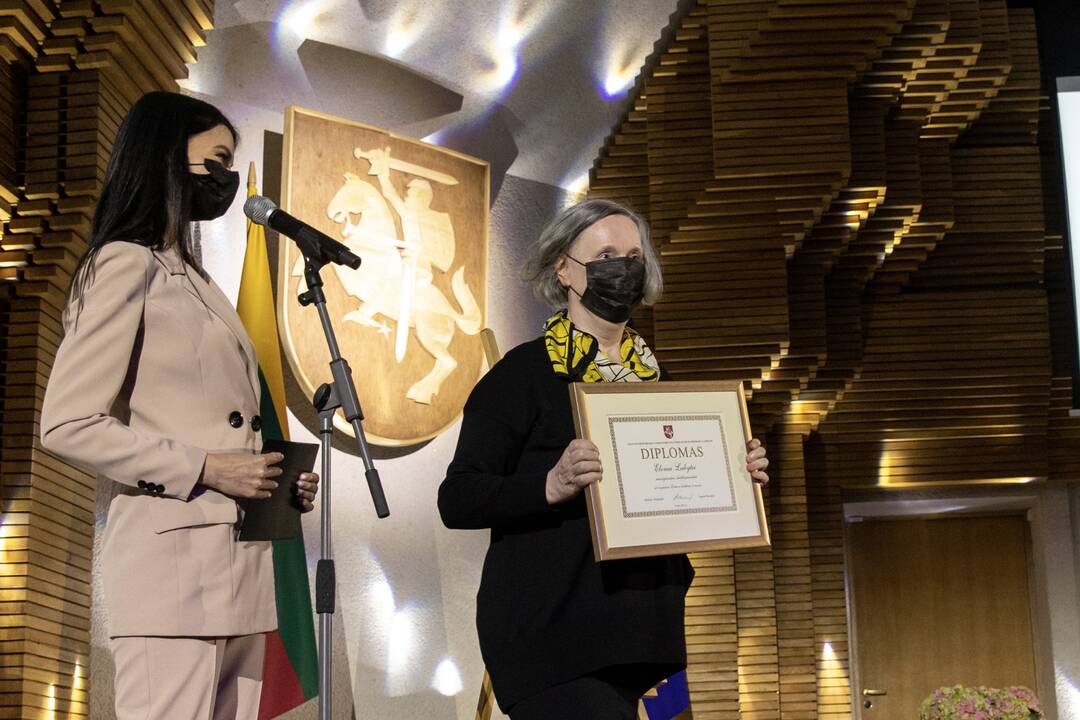 Dvylikai kūrėjų įteiktos Vyriausybės kultūros ir meno premijos