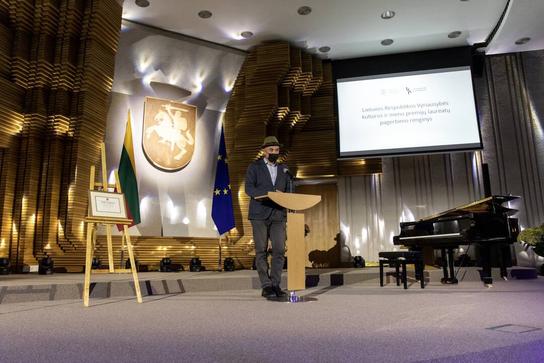 Dvylikai kūrėjų įteiktos Vyriausybės kultūros ir meno premijos
