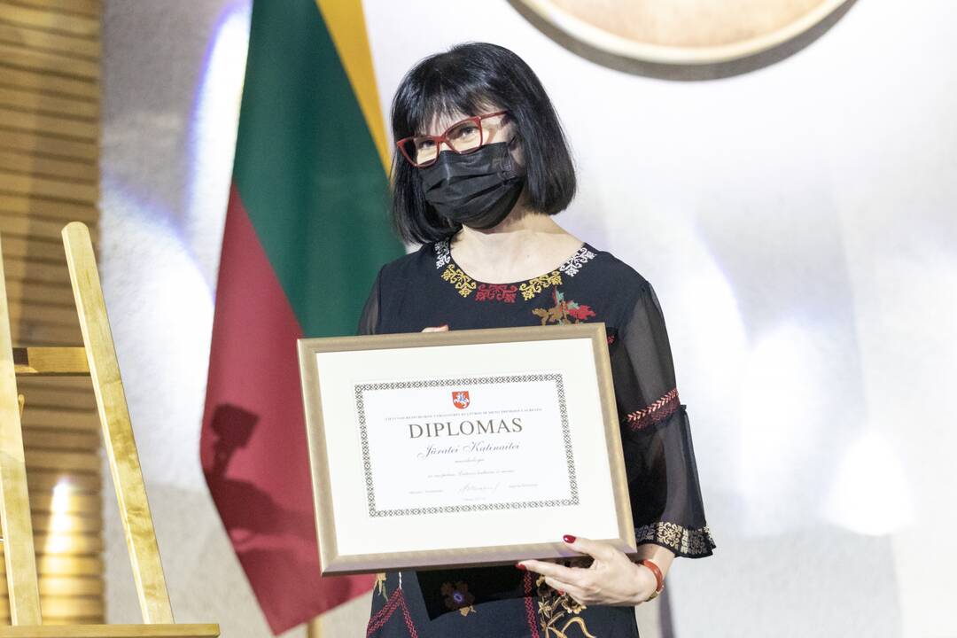 Dvylikai kūrėjų įteiktos Vyriausybės kultūros ir meno premijos
