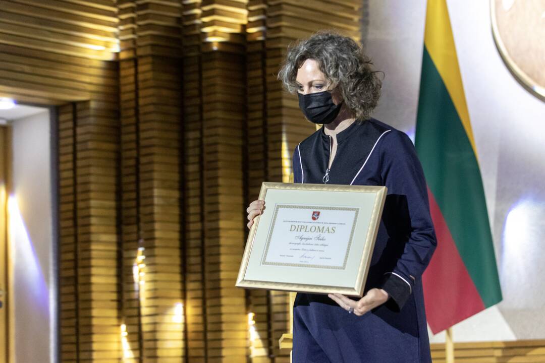 Dvylikai kūrėjų įteiktos Vyriausybės kultūros ir meno premijos