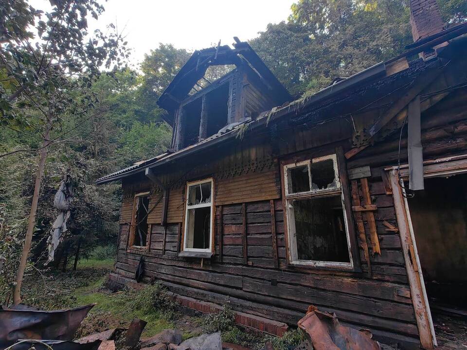 Tunelio gatvėje degė namas