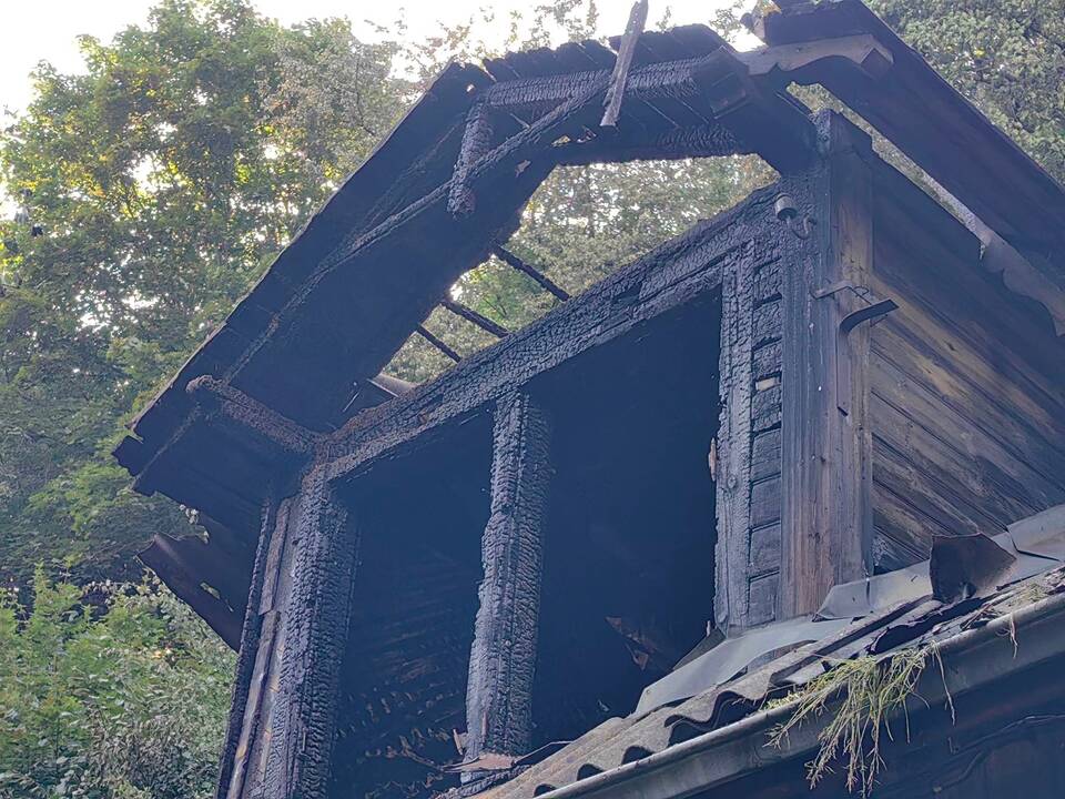 Tunelio gatvėje degė namas