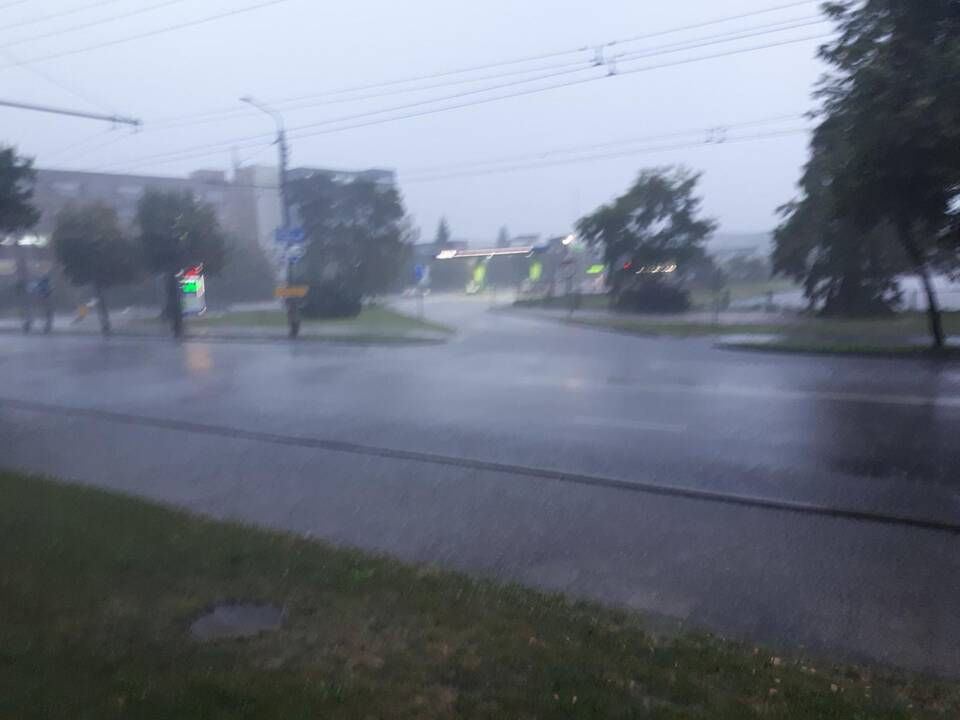 Kauną nuplovė smarkus lietus