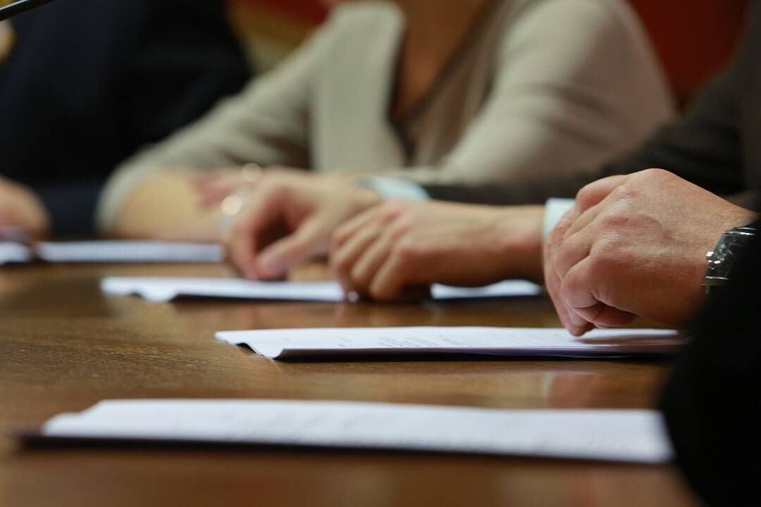 Stringa prašymų leisti laikinai gyventi Lietuvoje priėmimas užsienyje