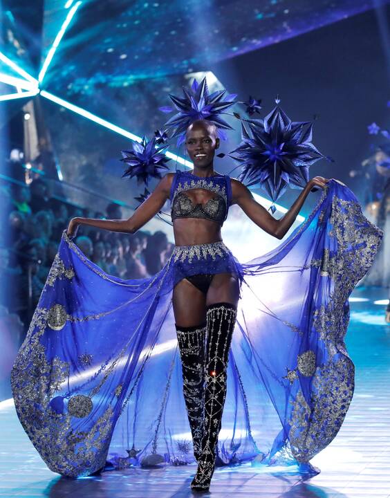 „Victoria's Secret“ šou Niujorke