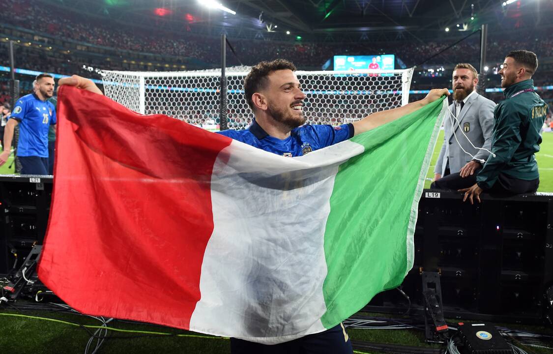 Europos futbolo sostą užėmė italai!