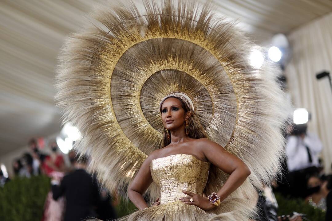 Kostiumo instituto pokylyje „Met Gala“ žvaigždės stebino ryškia mada