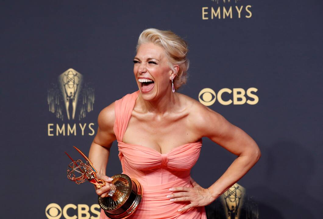 „Emmy“ ceremonijoje – „Netflix“ „Karūnos“ ir „Karalienės gambito“ triumfas