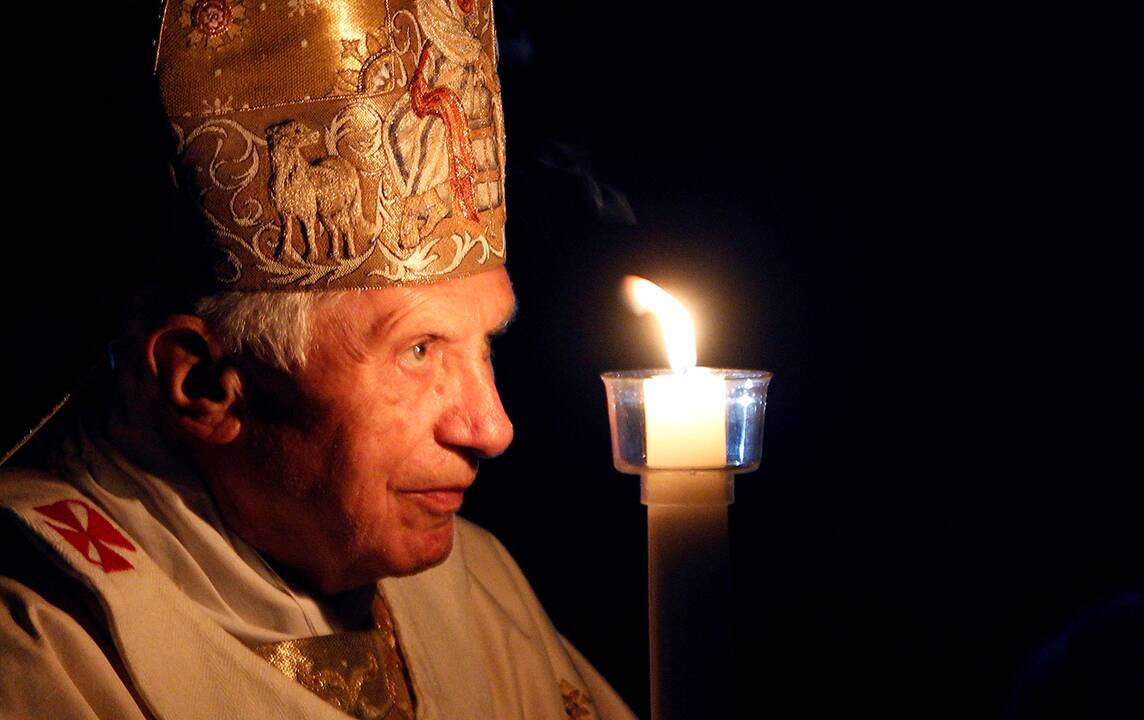 Mirė popiežius emeritas Benediktas XVI