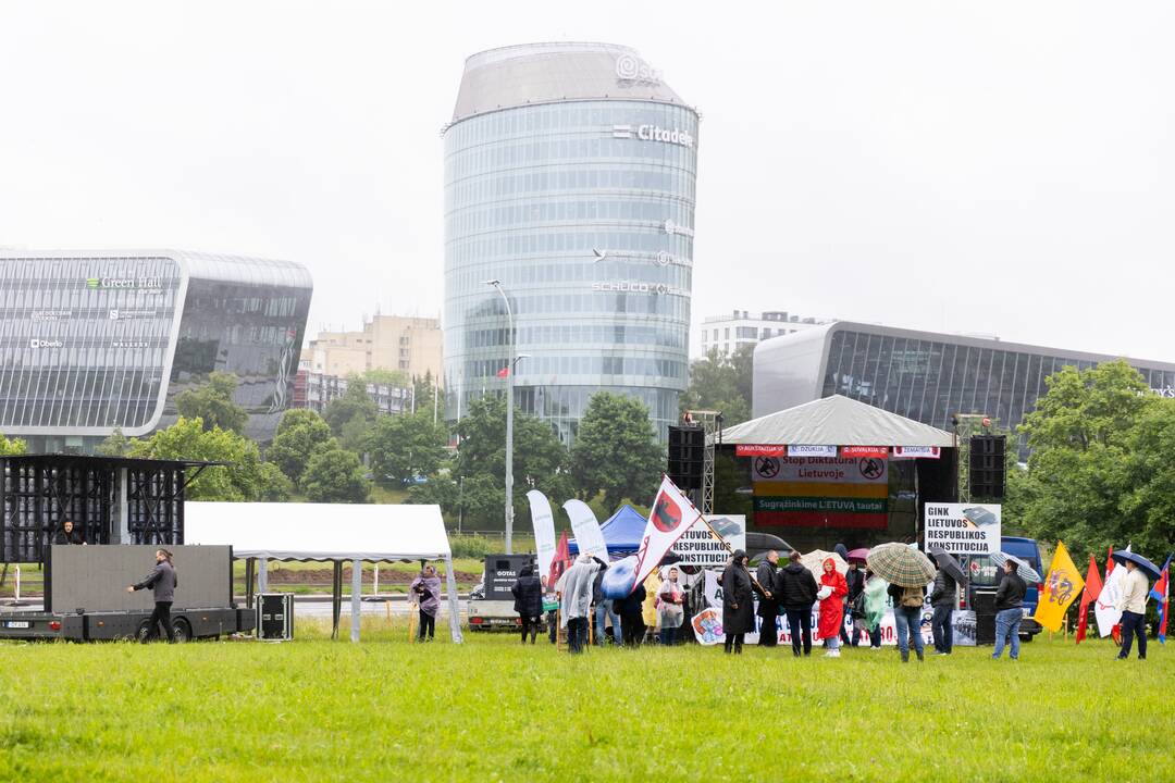Šeimų sąjūdžio protestas prie Seimo