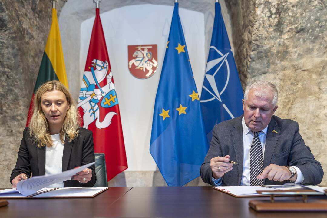 KAM pasirašė sutartį dėl dronų kamikadzių įsigijimo Ukrainai 