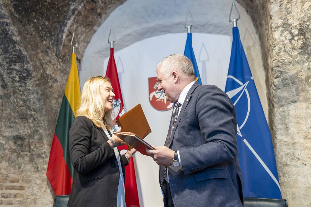 KAM pasirašė sutartį dėl dronų kamikadzių įsigijimo Ukrainai 