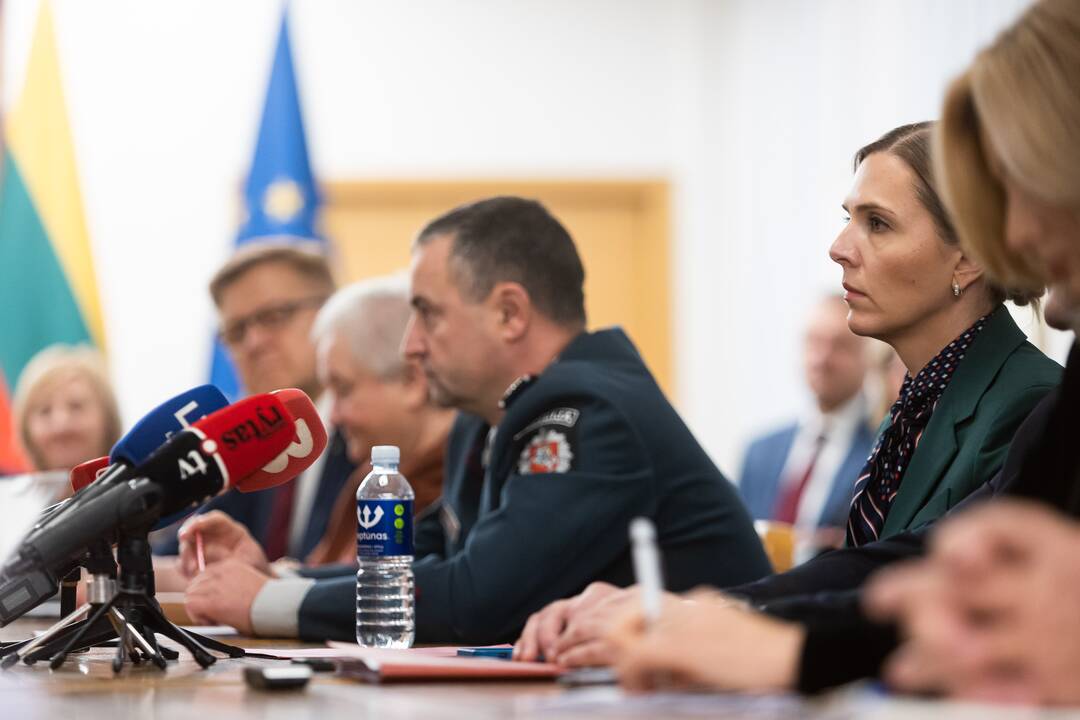 Seimo opozicinės frakcijos susitiko su A. Bilotaite