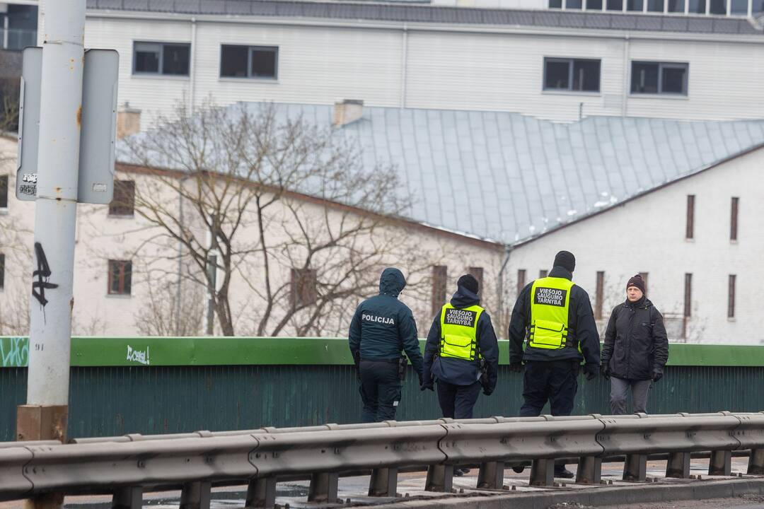 Tęsiama dingusio 15-mečio paieška Vilniuje