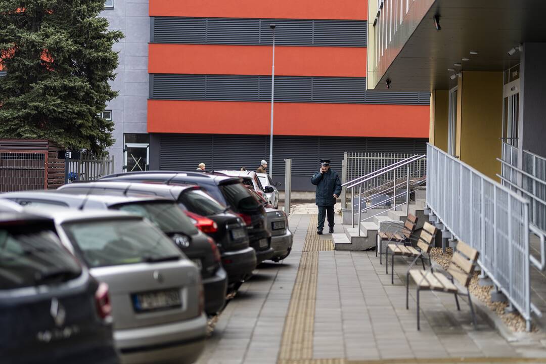 Skandalas Vilniaus rajono savivaldybėje: neleidžiama išvežti biuletenių